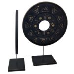 SET (2) DECO STAND TRIANG NEGRO 36 32CM - Imagen 2